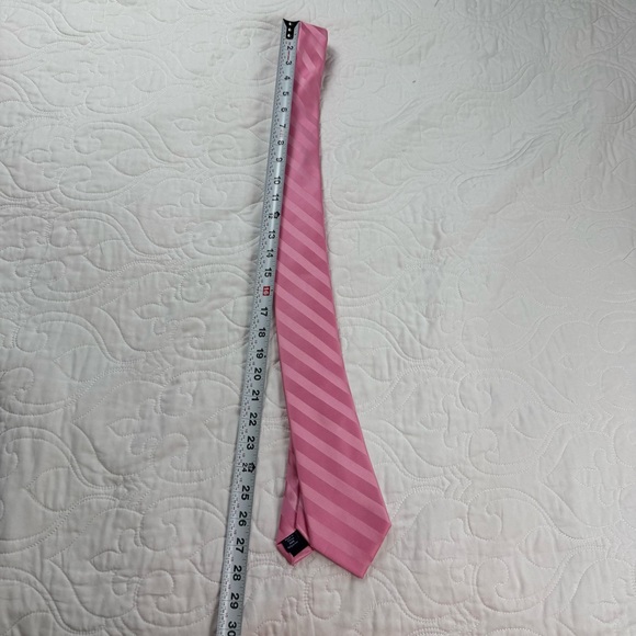 Croft & Barrow Satin Pink Striped Tie EUC - Picture 6 of 6